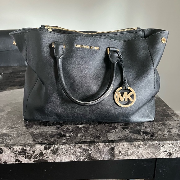 Michael Kors Handbag - Picture 1 of 1